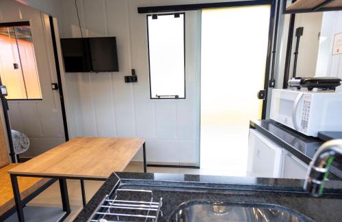 Ahu Apartment | Villa Dei Colori Studio 2 com Wi-Fi prático e moderno tudo novo