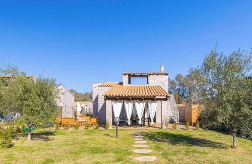 Cala Sinzias House | Villa Del Moro FREE WIFI 300mt from Sinzias' Beach
