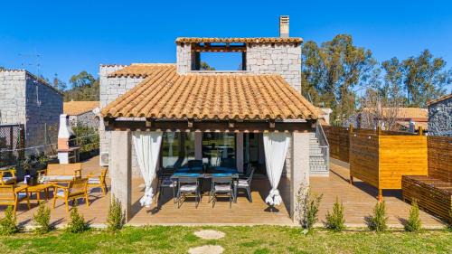 Cala Sinzias House | Villa del Moro, FREE WIFI, 300mt from Sinzias' Beach