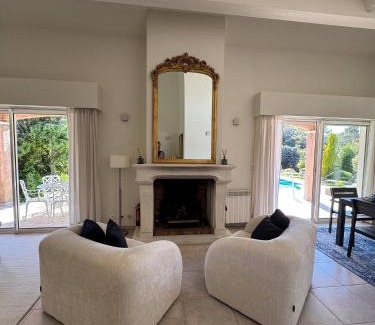 Villeneuve-Loubet Villa | Villa Domaine 4 seasons Valbonne