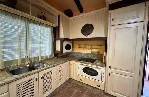 Archidona Villa | Villa 'El Refugio Archidona' with Lake View, Private Pool and Wi-Fi