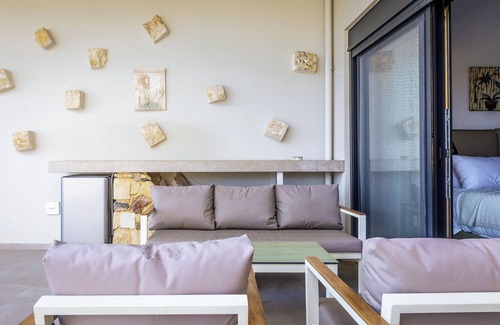 Mariou Villa | Villa Elysian is a spacious villa for 8 people