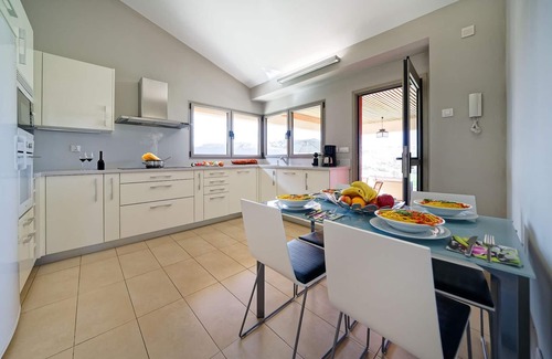 Salobre Villa | Villa Piedra Amarilla by VillaGranCanaria