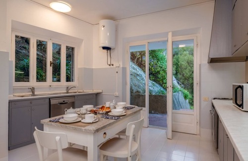 Bagno-Sprizze Villa | Villa Escalina with private beach, sea access and air conditioning