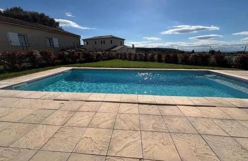 Flaux Villa | Villa familiale avec piscine à Flaux, 125 m² 2