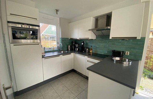 Sint Maarten House | Villa for 6 pers. summer garden, fireplace, barbecue, free bicycles, outdoor pool