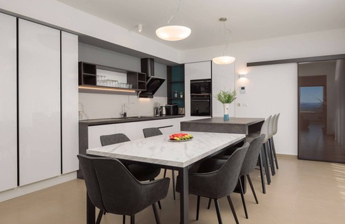 Podstrana Apartment | Villa Four Brothers No.3 Middle Floor