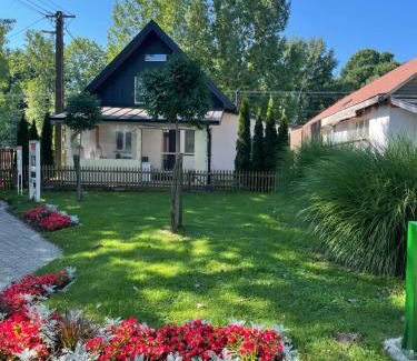 Balatonbereny Apartment | Villa Friends - családoknak és baráti társaságoknak