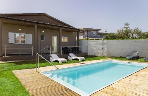 Tavronitis Villa | Villa Fyllo - Private Pool & Steps from the Beach