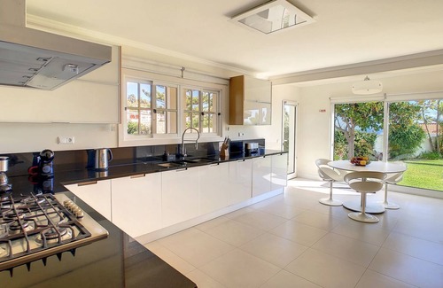 Canico House | Villa Garajau - Four Bedroom House, Sleeps 8
