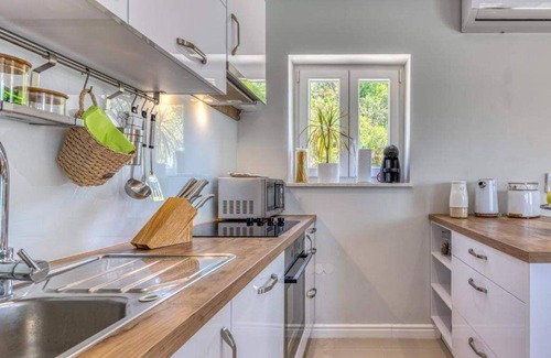 Ugljan House | Villa Gellia Seafront Ugljan