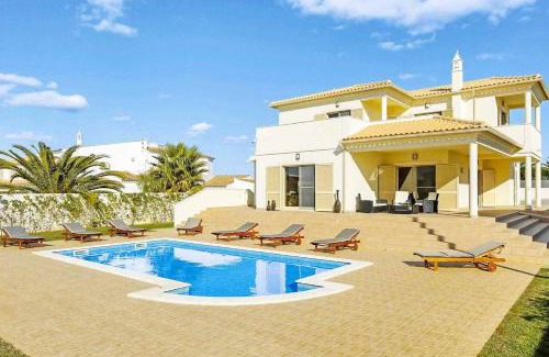 Castelo Villa | Villa Gianni