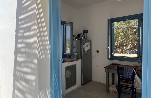 Schinoussa Town House | Villa in picturesque village, 5 min walk from the island best beach