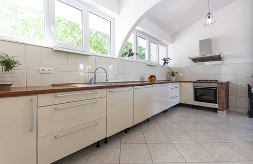 Slime Villa | Villa Green Castle - Five bedroom villa with swimming pool