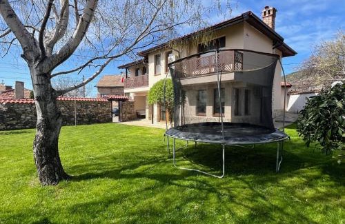 Kazanlak House | Villa Green Magic