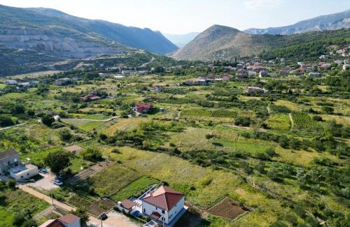 Srinjine Villa | villa green valley