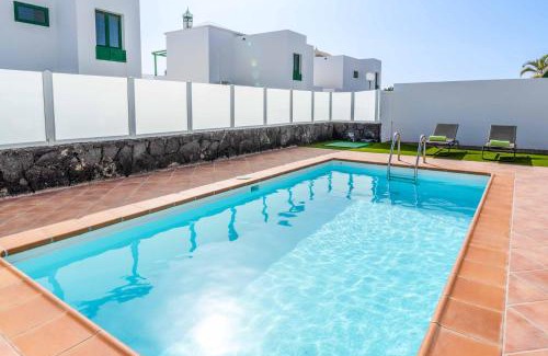Playa Blanca Villa | Villa Guelde