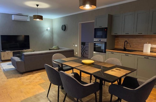 Cosne-Cours-sur-Loire Villa | Villa in Cosne