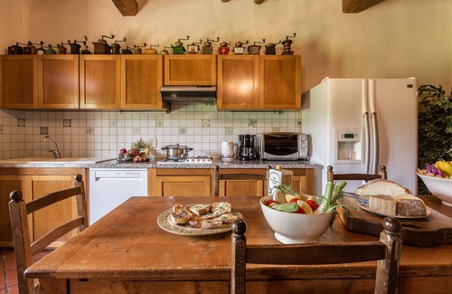 Monsummano Terme Villa | Villa in Monsummano Terme with 7 bedrooms sleeps 19
