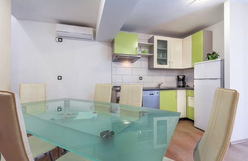 Valtura House | Villa in Pula with Private Pool