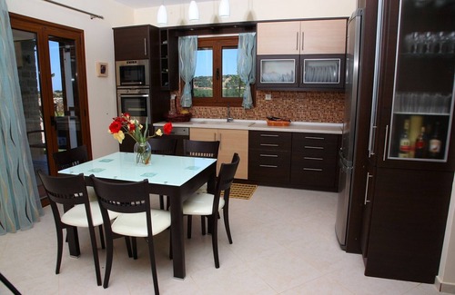 Skouloufia Villa | Villa in Skouloufia with Private Pool & Views