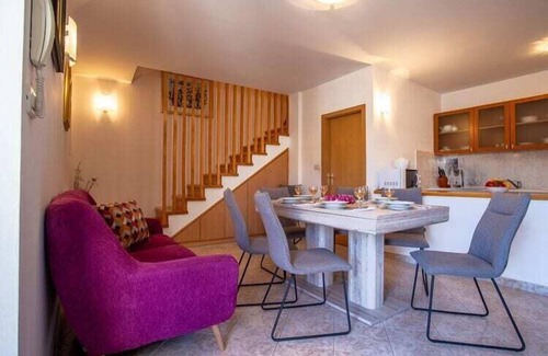 Sumartin Villa | Villa in Sumartin near Beach & Private Pool