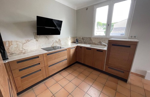 Cabrieres-d'Avignon Villa | Villa in the heart of the Luberon near Gordes private pool (sleeps 8)