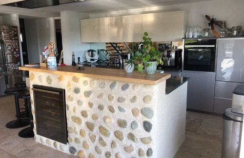 Alixan Villa | Villa in the countryside with swimming pool and abig garden, ideal for families!