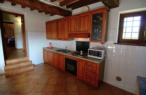 Gualdo Cattaneo Villa | Villa in Torri with Panoramic Views & Pool