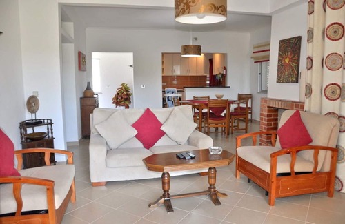 Quarteira Villa | Villa in Vilamoura near Beaches and Golf