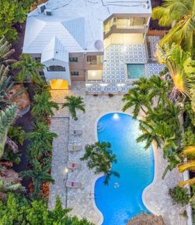 Bani House | Villa Infinito Bani's Exclusive Beachside Mansion