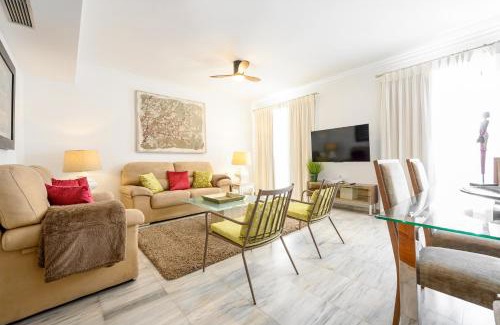 Alhaurin el Grande House | VILLA INTMA - GOLF - POOLS - near Mijas, Marbella, Fuengirola - Fully Equipped