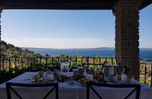 Lake Bracciano Villa | Villa Isotta