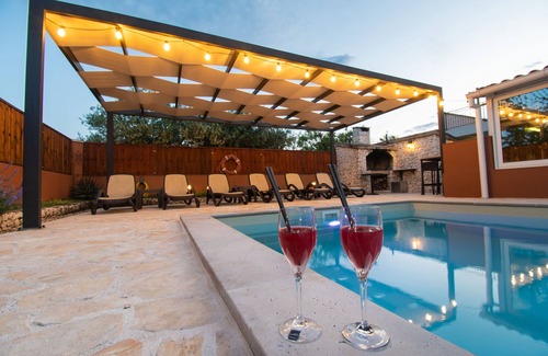 Sibenik House | Villa Jakov (V1731-K1) - Dubrava