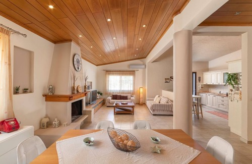Kolymbia Villa | Villa Kalyptos - Three Bedroom Villa, Sleeps 6