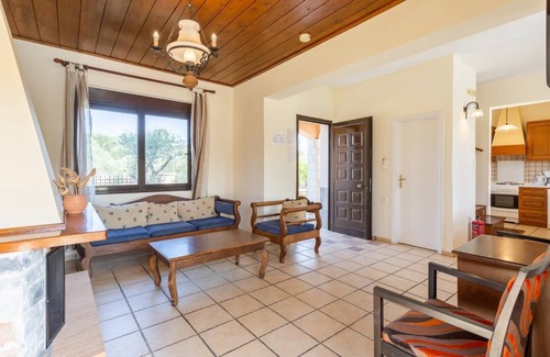 Kefalas Villa | Villa Kefalas Large Private Pool, A/C, WiFi