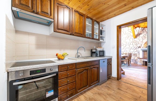 Gornje Danilo House | Villa Kiara (V9742-K1) - Unešić