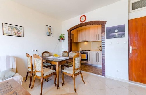 Brela Apartment | Villa Kosa - Two Bedroom Apartment with Terrace and Sea View (A1 Prizemlje)