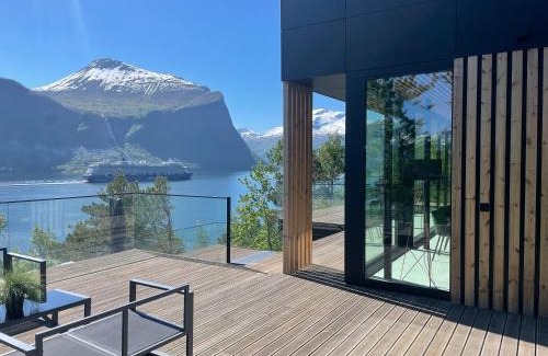 Andalsnes Villa | VILLA KRISTINA/ÅNDALSNES