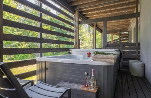 Tahkovuori Apartment | Villa Kultaranta B - Comfy Cabin Retreat in Tahko with Hot Tub & Sauna
