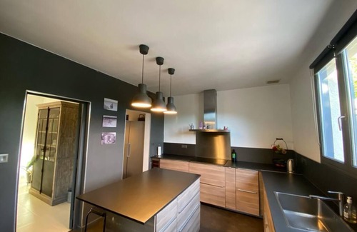 La Colle-sur-Loup Villa | Villa La Colle-St Paul14 pax - 6 bedrooms - 4 bathrooms