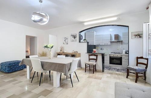 Monte Sant'Angelo Villa | Villa La Tesa