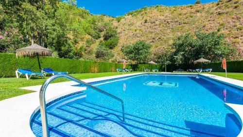 Malaga-Este Villa | Villa Lagar Martinez Malaga by Ruralidays