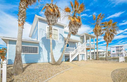 Port Aransas House | Villa Laguna - Pet Friendly! Beach Gear Credit Included!