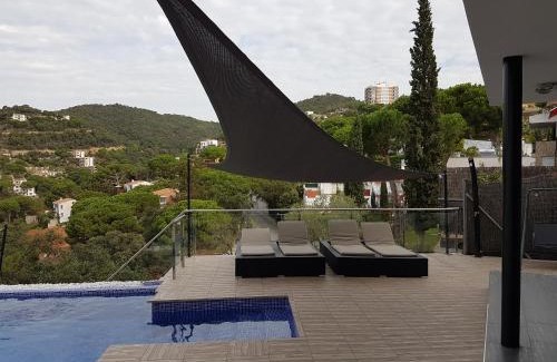 Lloret de Mar Villa | Villa Leeloo - Location Maitikoa