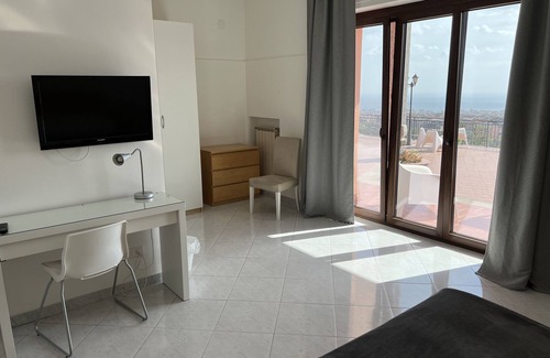 Sant'Agata Li Battiati House | Villa Leucatia Bed&Events