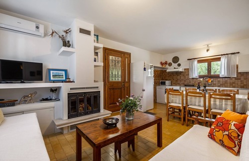 Lithakia Villa | Villa Lola - 3 Bedrooms & Private Pool