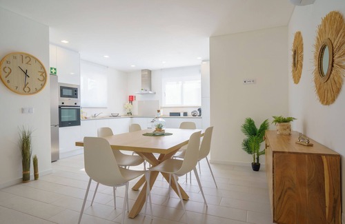 Atalaia Villa | Villa Lola with jacuzzi and private swimming pool