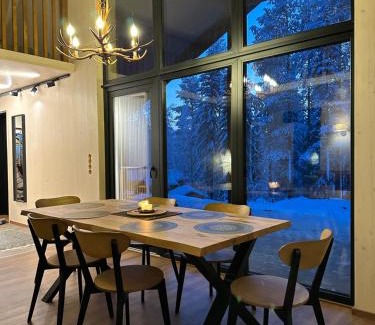 Syote House | Villa Loona