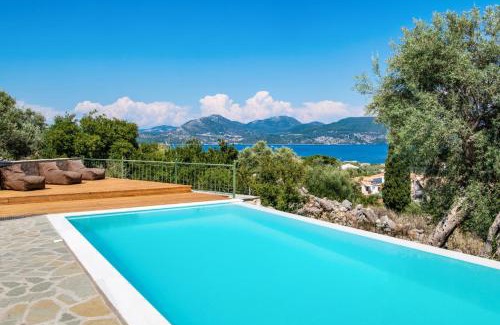 Episkopos Villa | Villa Loulou by Villa Plus